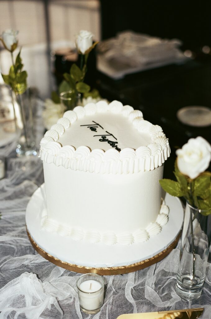 dose of sugar wedding cake